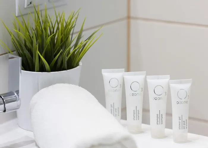 Apartment Colorful Two Bedroom Platynowa Perfect For Remote Work By Renters *